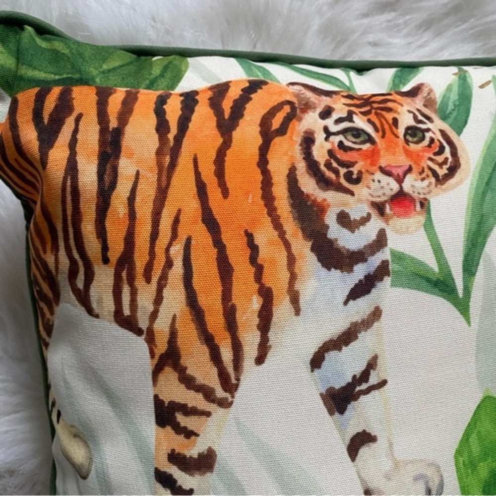 Decorative Throw  Pillow 1 Pillow 1 Pillow Insert Square Watercolor Forest Tiger